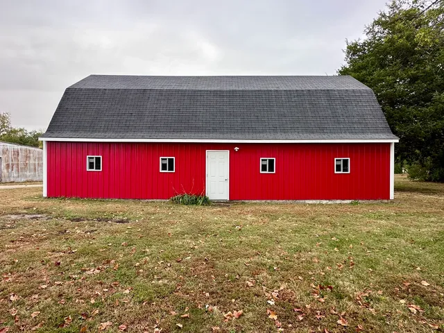 $280,000 | 705 West Commercial Street, Lyndon, IL 61261