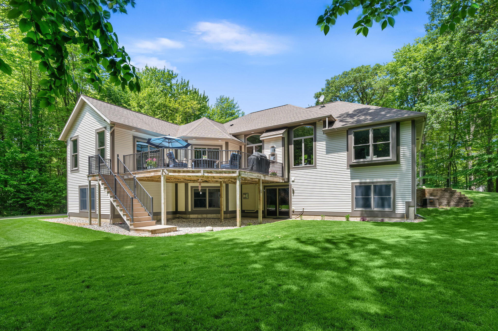 16528 West Fruitport Road Spring Lake, MI 49456 - Photo 43 of 59 43_beyc6a47cb1d043b7