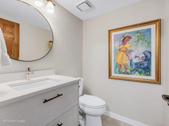 $625,000 | 412 Lawrence Avenue, Glen Ellyn, IL 60137