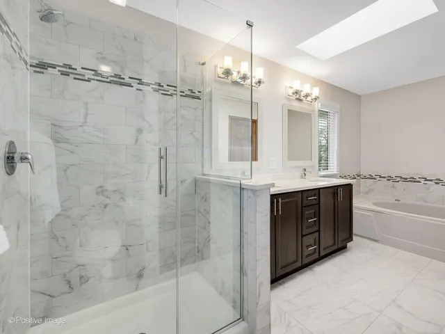 $625,000 | 412 Lawrence Avenue, Glen Ellyn, IL 60137