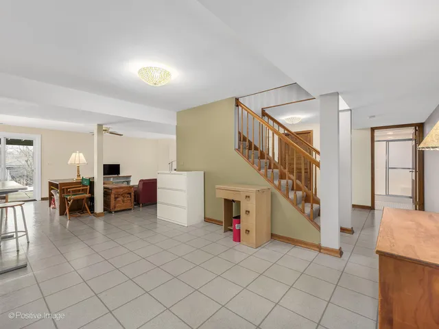 $625,000 | 412 Lawrence Avenue, Glen Ellyn, IL 60137