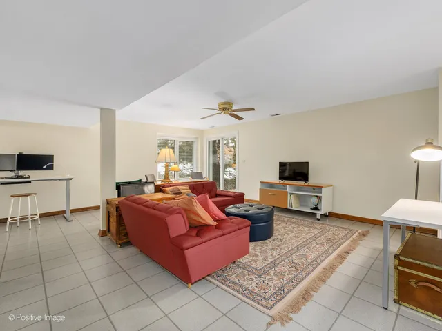 $625,000 | 412 Lawrence Avenue, Glen Ellyn, IL 60137