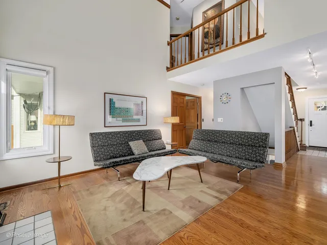 $625,000 | 412 Lawrence Avenue, Glen Ellyn, IL 60137