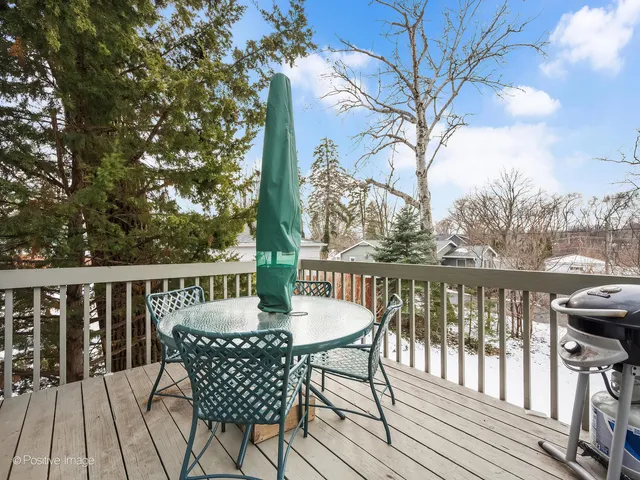 $625,000 | 412 Lawrence Avenue, Glen Ellyn, IL 60137