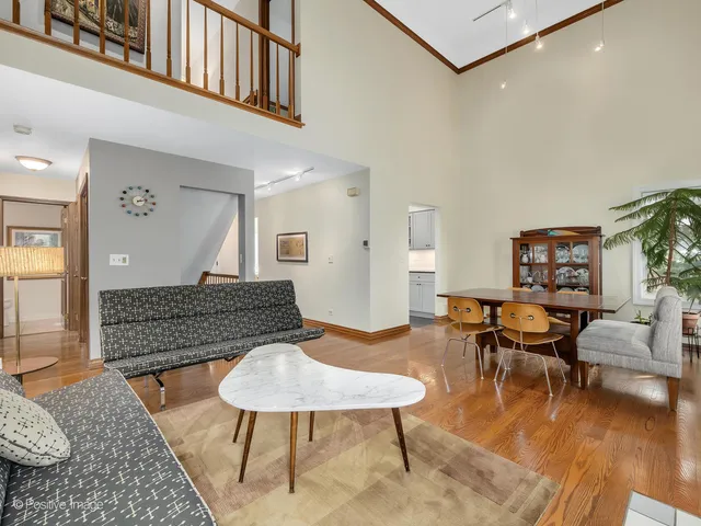 $625,000 | 412 Lawrence Avenue, Glen Ellyn, IL 60137