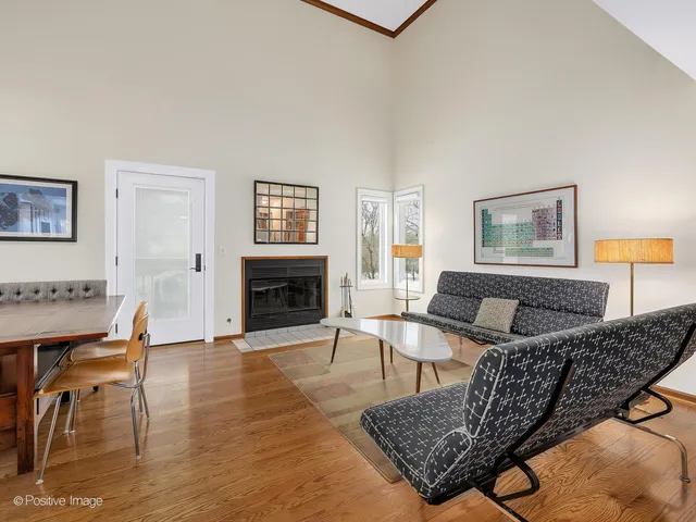 $625,000 | 412 Lawrence Avenue, Glen Ellyn, IL 60137