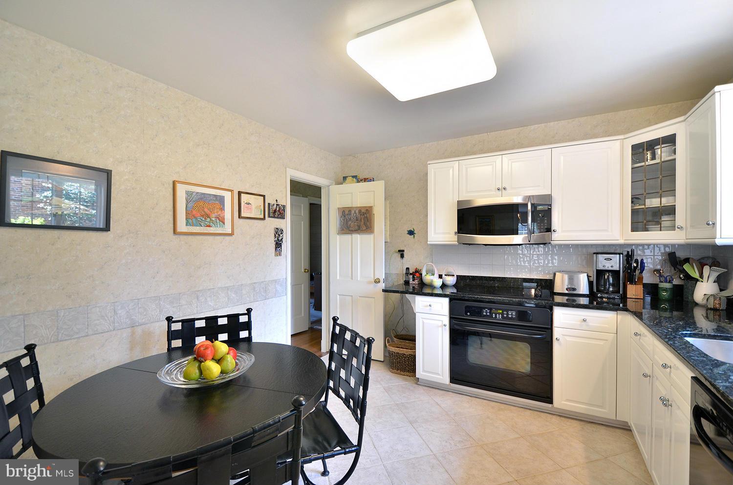 6700 Pawtucket Road Bethesda, MD 20817 - Photo 19 of 30 Kitchen