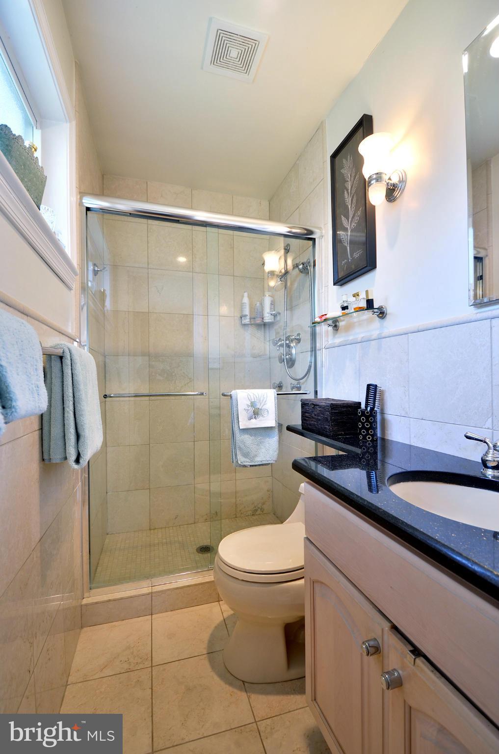 6700 Pawtucket Road Bethesda, MD 20817 - Photo 22 of 30 Bath (Master)