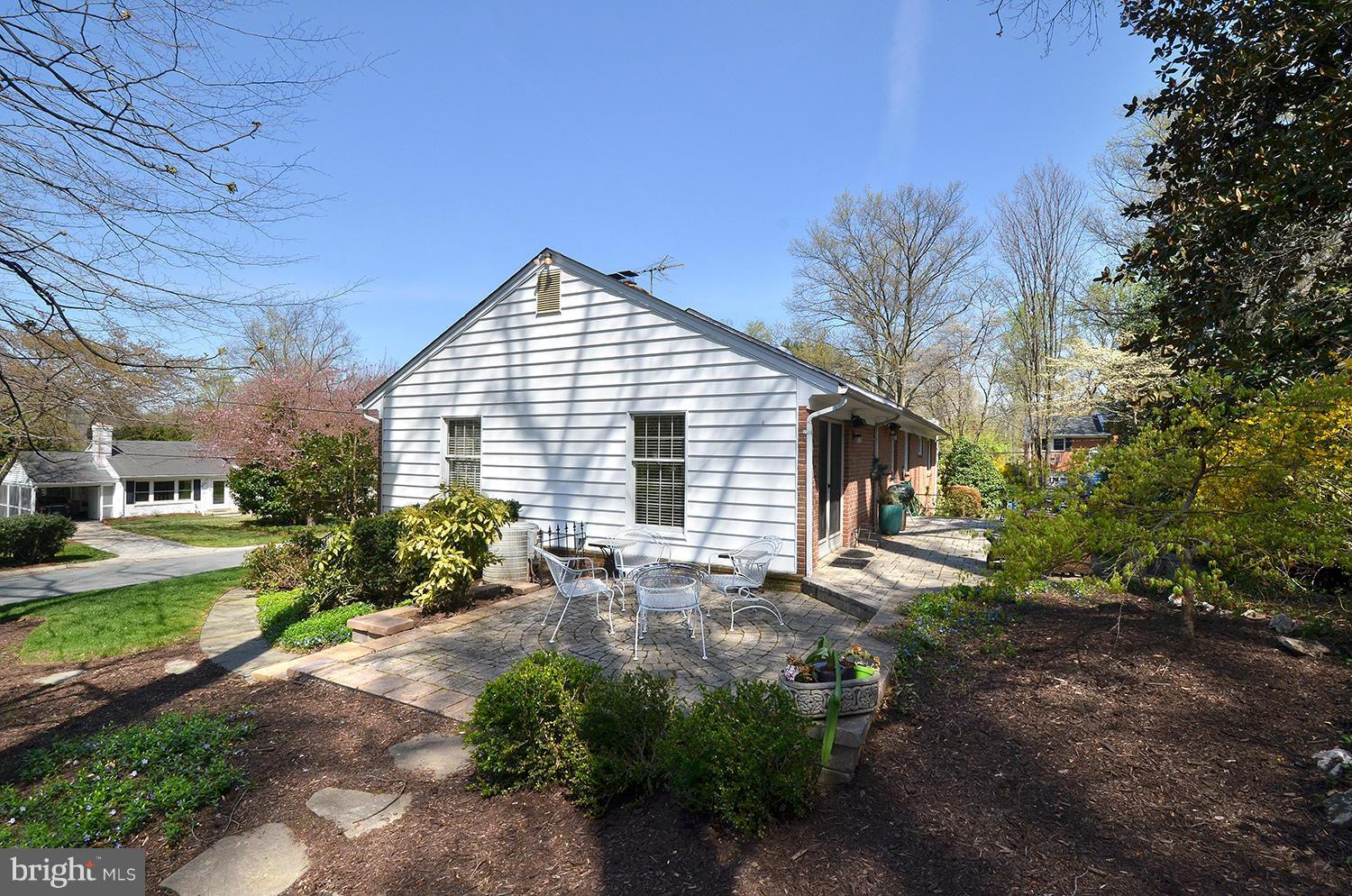 6700 Pawtucket Road Bethesda, MD 20817 - Photo 28 of 30 Exterior (Rear)