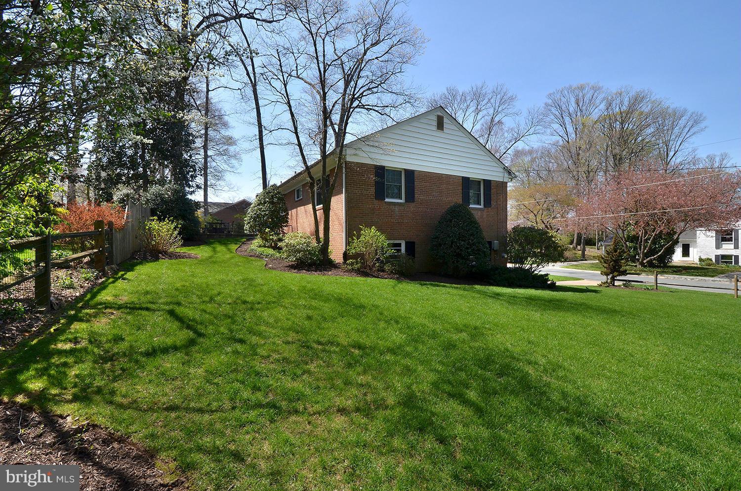 6700 Pawtucket Road Bethesda, MD 20817 - Photo 30 of 30 Exterior (Rear)