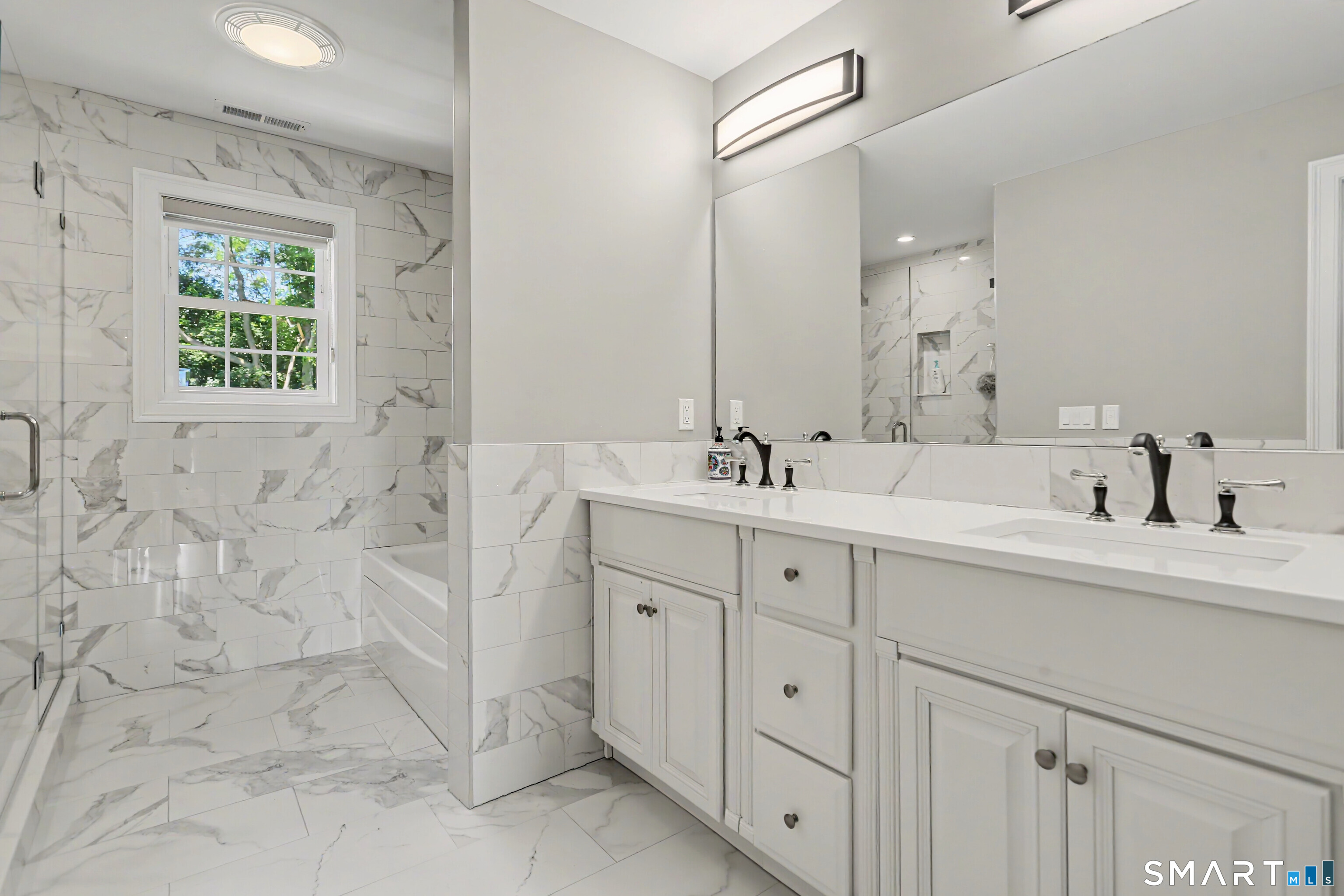 73 Candlewood Road Orange, CT 06477 - Photo 24 of 39