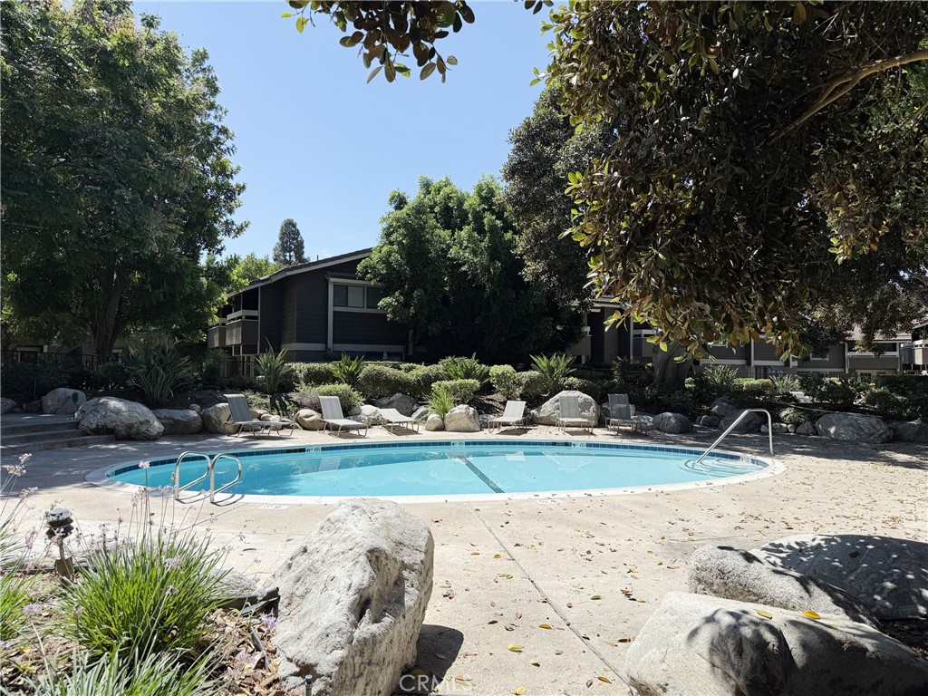 231 Springview Irvine, CA 92620 - Photo 18 of 23