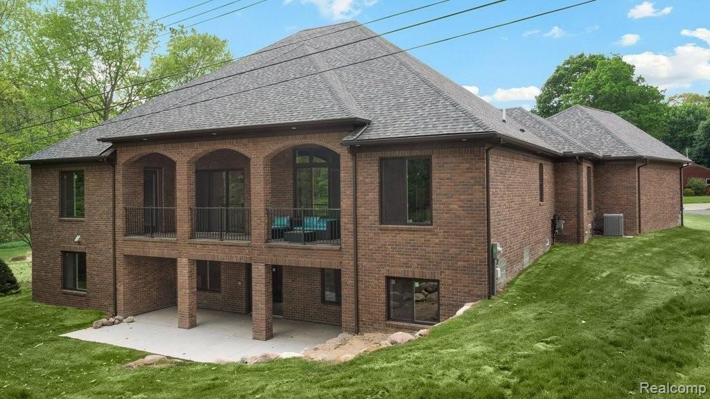 523 Rochdale Drive South Rochester Hills, MI 48309 - Photo 33 of 35