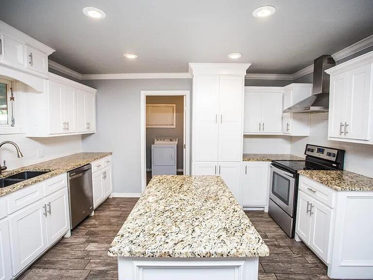 4211 49th Street Lubbock, TX 79413 - Photo 3 of 13 image