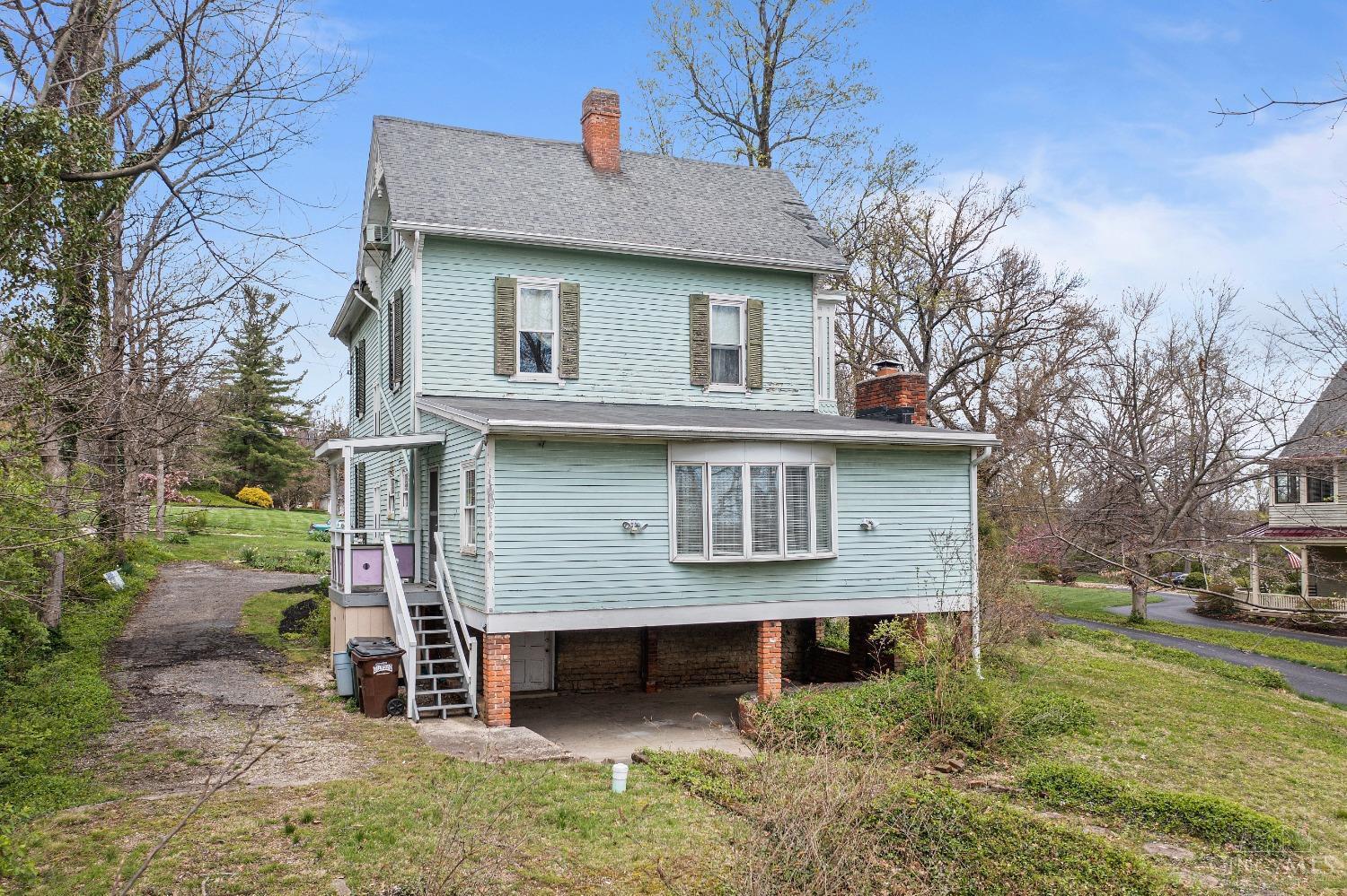 325 Reily Road Wyoming, OH 45215 - Photo 6 of 44