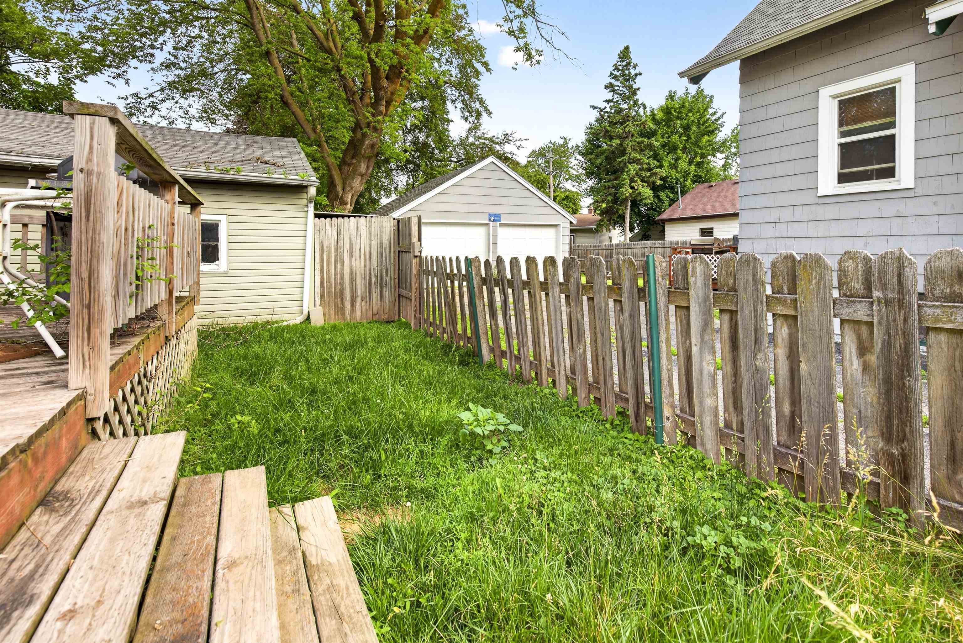 844 Appleton Road Menasha, WI 54952 - Photo 22 of 33