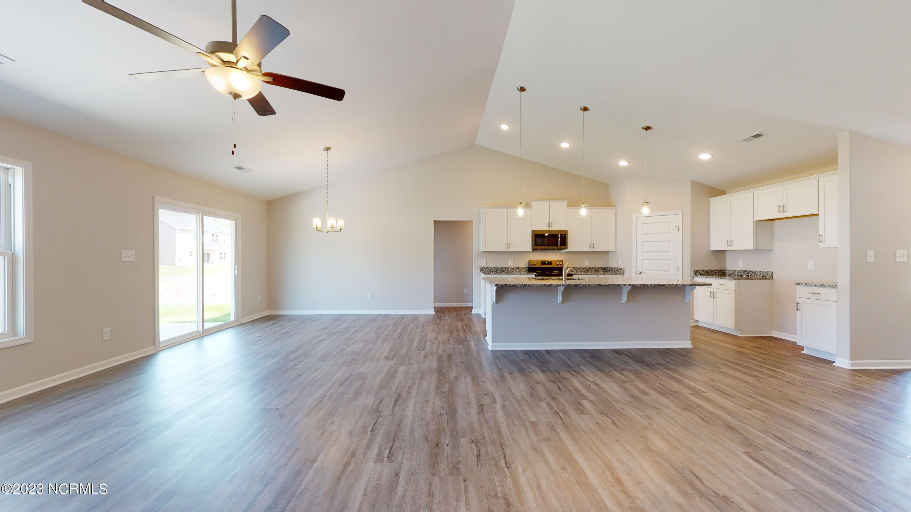 2504 Wild Turkey Road New Bern, NC 28562 - Photo 8 of 15 Photo of Similar Construction
