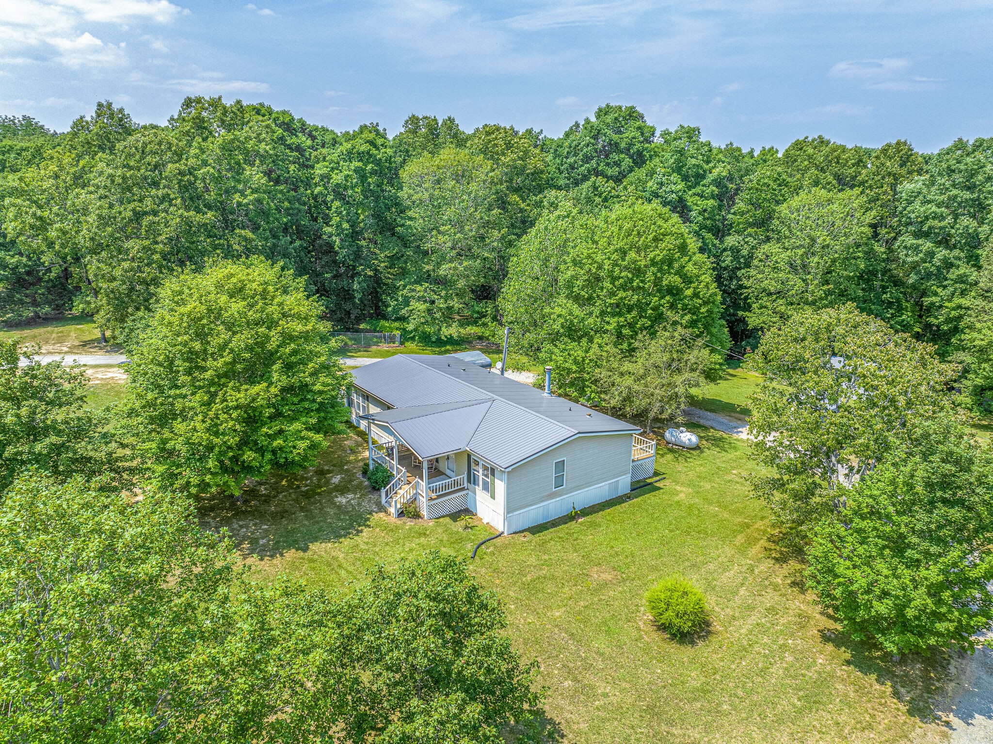 810 Glenn Baker Road Dickson, TN 37055 - Photo 32 of 40 Gallery Image 32