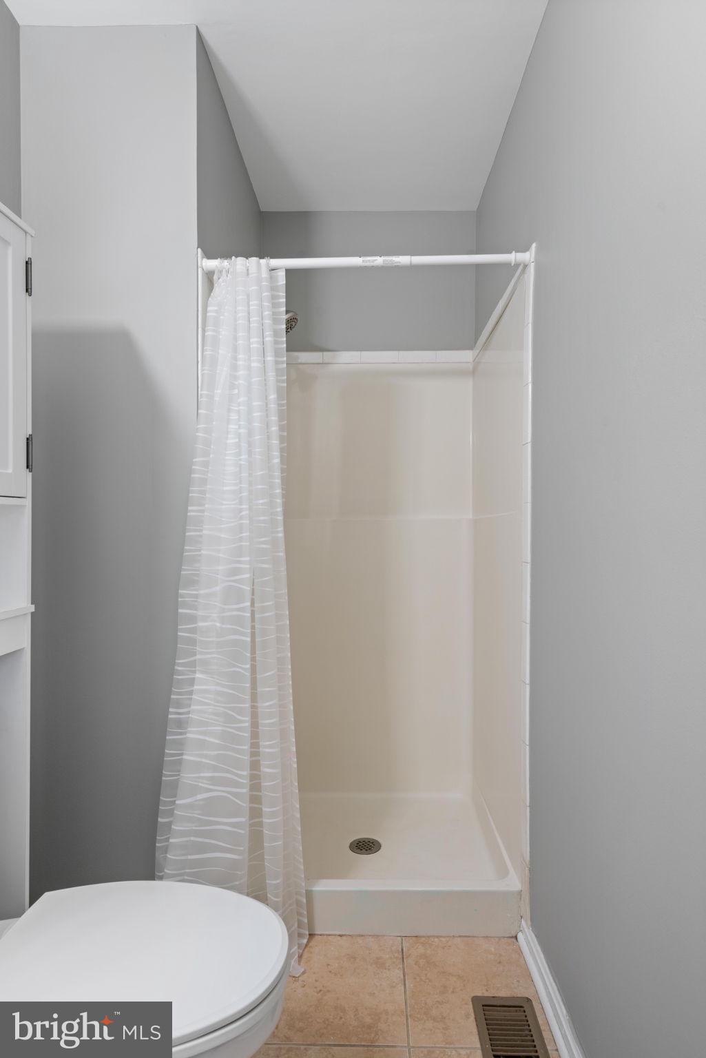 319 Cropp Road Fredericksburg, VA 22406 - Photo 17 of 43 Primary bathroom