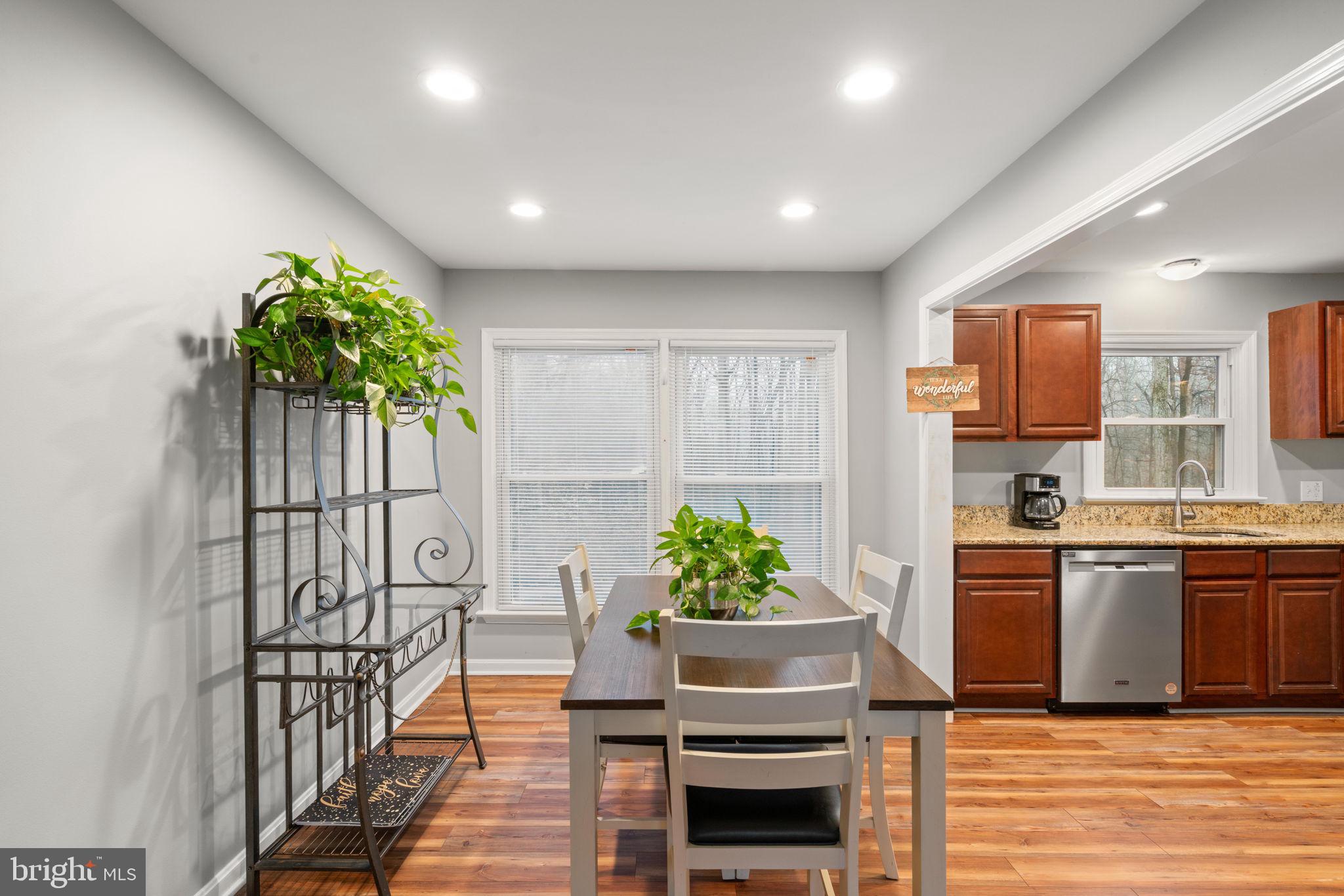 319 Cropp Road Fredericksburg, VA 22406 - Photo 9 of 43 Dining room with recessed lighting
