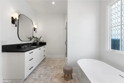 $6,295,000 | 1530 Anita Lane, Newport Beach, CA 92660