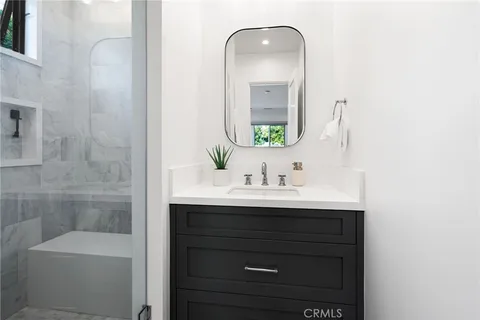 $6,295,000 | 1530 Anita Lane, Newport Beach, CA 92660