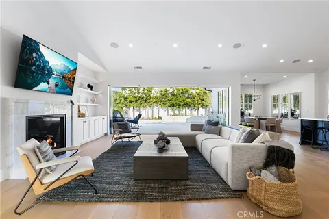 $6,295,000 | 1530 Anita Lane, Newport Beach, CA 92660