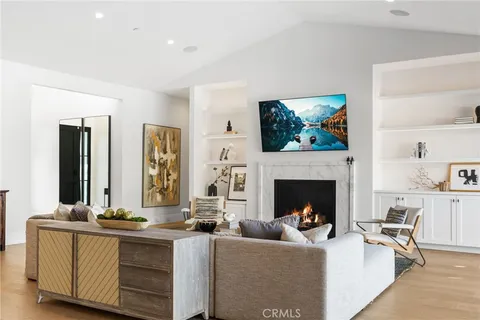 $6,295,000 | 1530 Anita Lane, Newport Beach, CA 92660