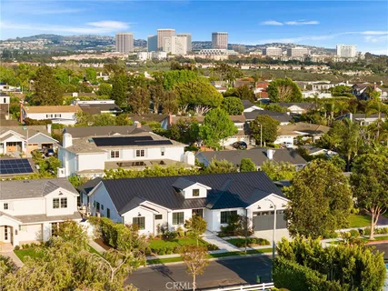 $6,295,000 | 1530 Anita Lane, Newport Beach, CA 92660