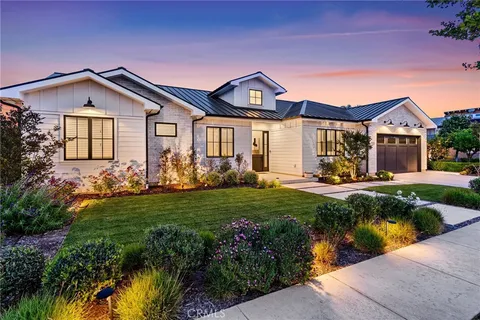 $6,295,000 | 1530 Anita Lane, Newport Beach, CA 92660