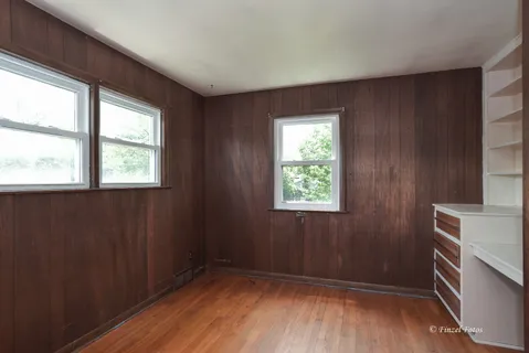 $249,900 | 645 Pleasant Street, Woodstock, IL 60098