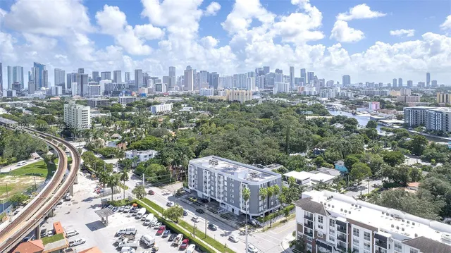 $299,999 | 1010 Northwest 11th Street, Unit 507, Miami, FL 33136