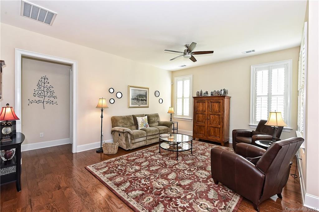 15511 Lake Ridge Road Charlotte, NC 28278 - Photo 12 of 24 Gallery Image 12