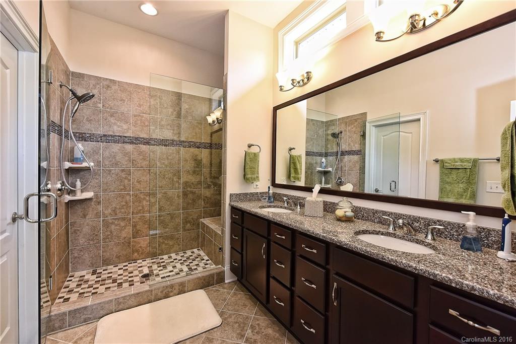 15511 Lake Ridge Road Charlotte, NC 28278 - Photo 15 of 24 Gallery Image 15
