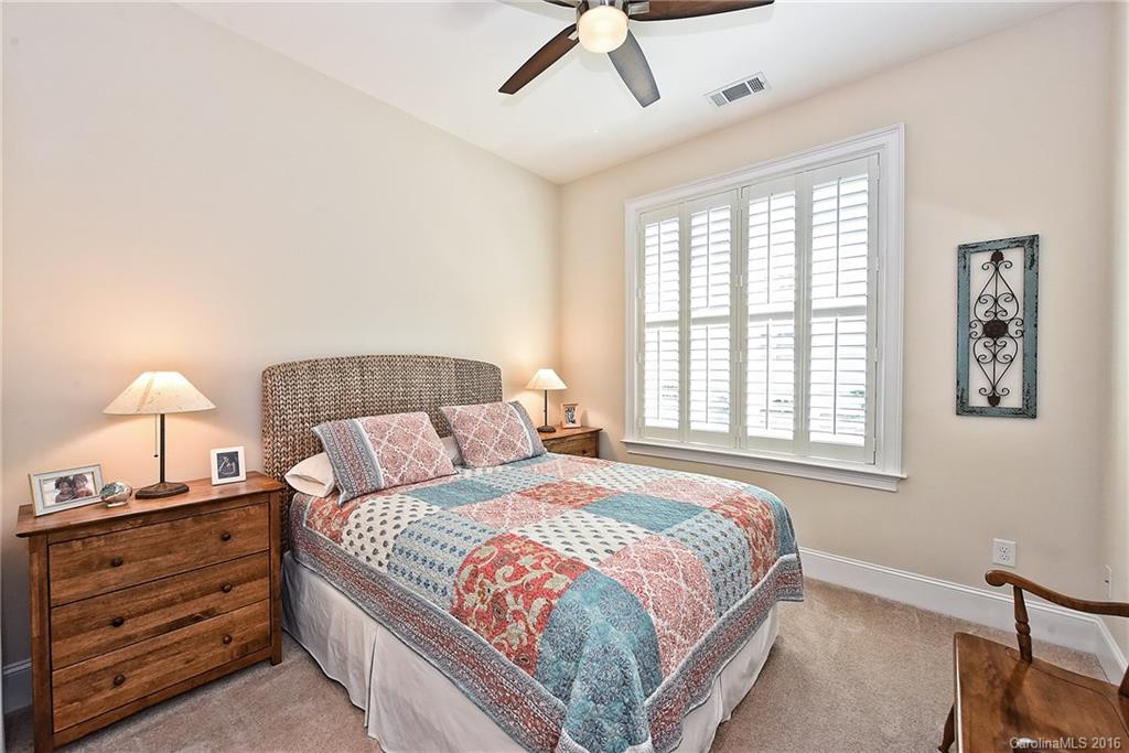 15511 Lake Ridge Road Charlotte, NC 28278 - Photo 17 of 24 Gallery Image 17