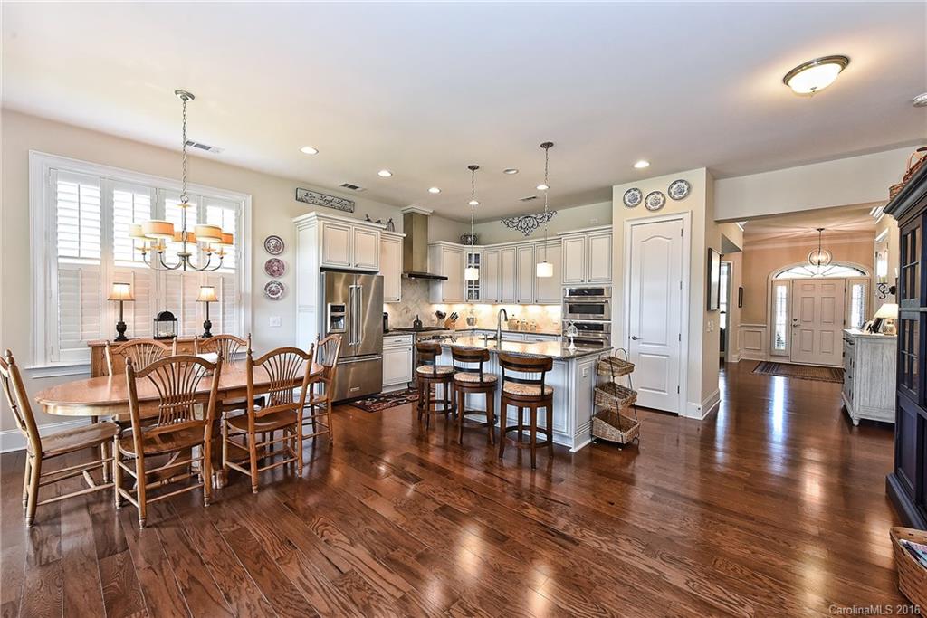 15511 Lake Ridge Road Charlotte, NC 28278 - Photo 6 of 24 Gallery Image 6