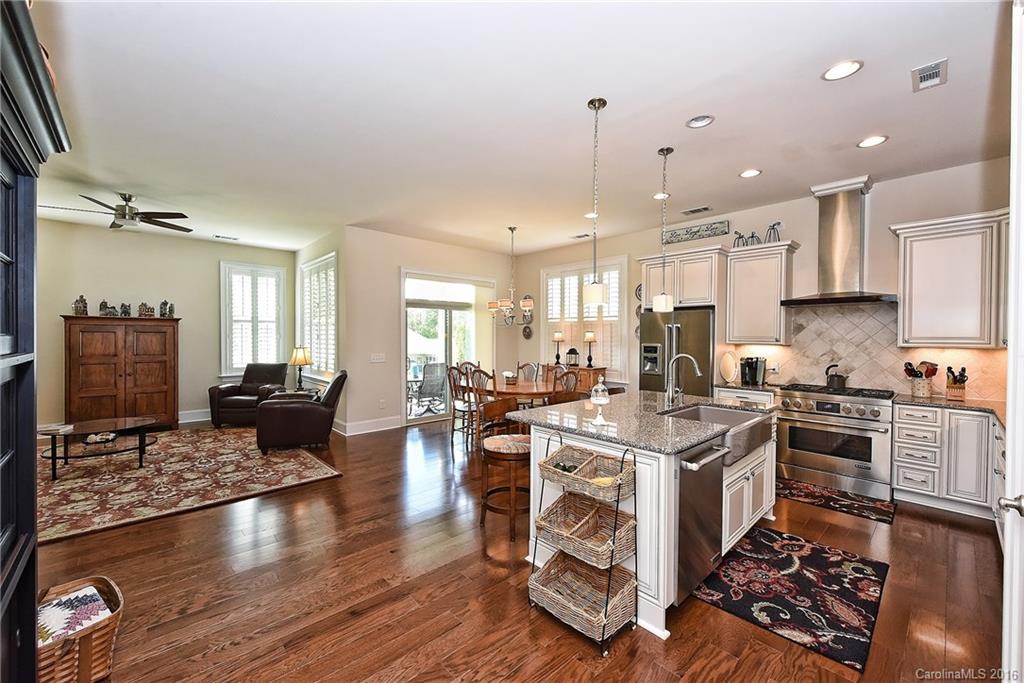 15511 Lake Ridge Road Charlotte, NC 28278 - Photo 9 of 24 Gallery Image 9