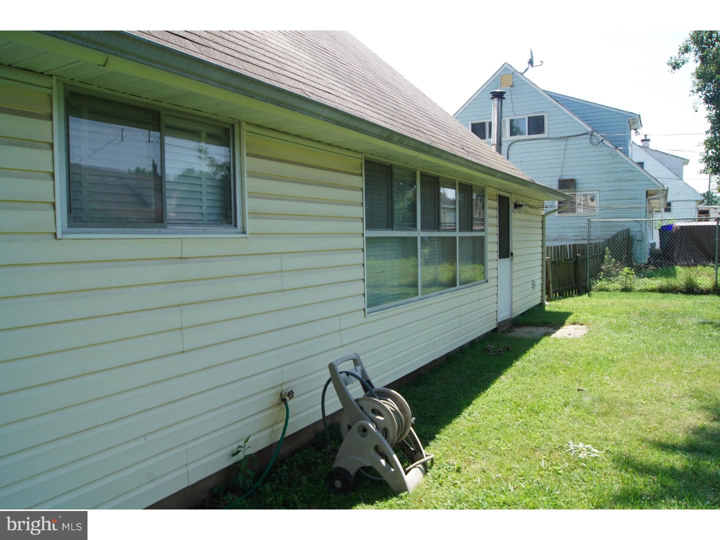 45 Margin Road Levittown, PA 19056 - Photo 3 of 22 Gallery Image 3