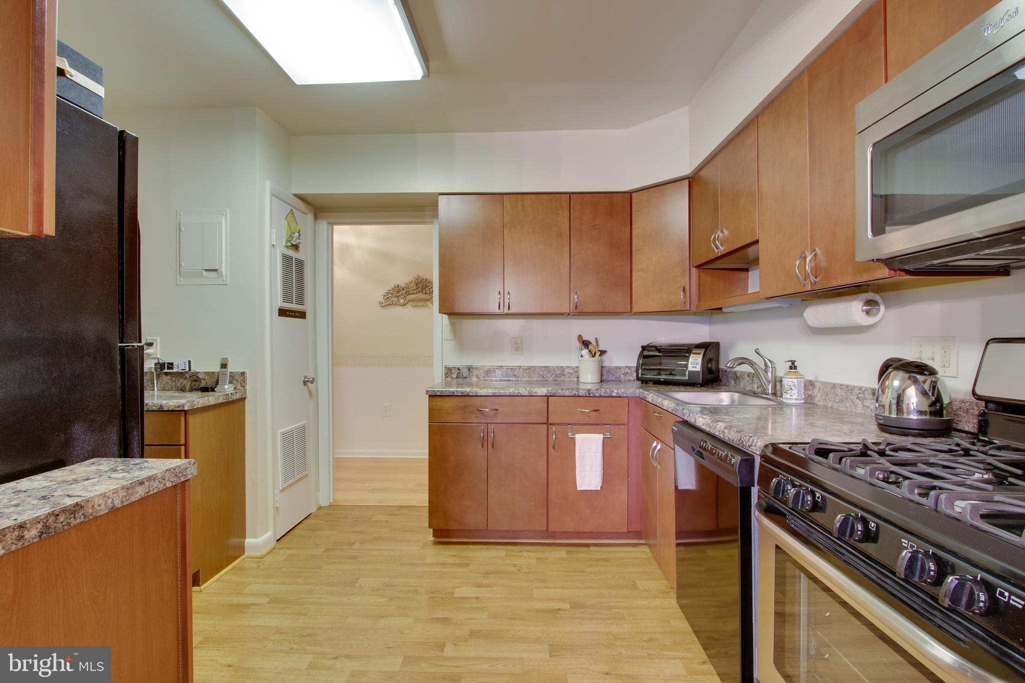 5 Hamill Road, Unit 5B Baltimore, MD 21210 - Photo 12 of 27