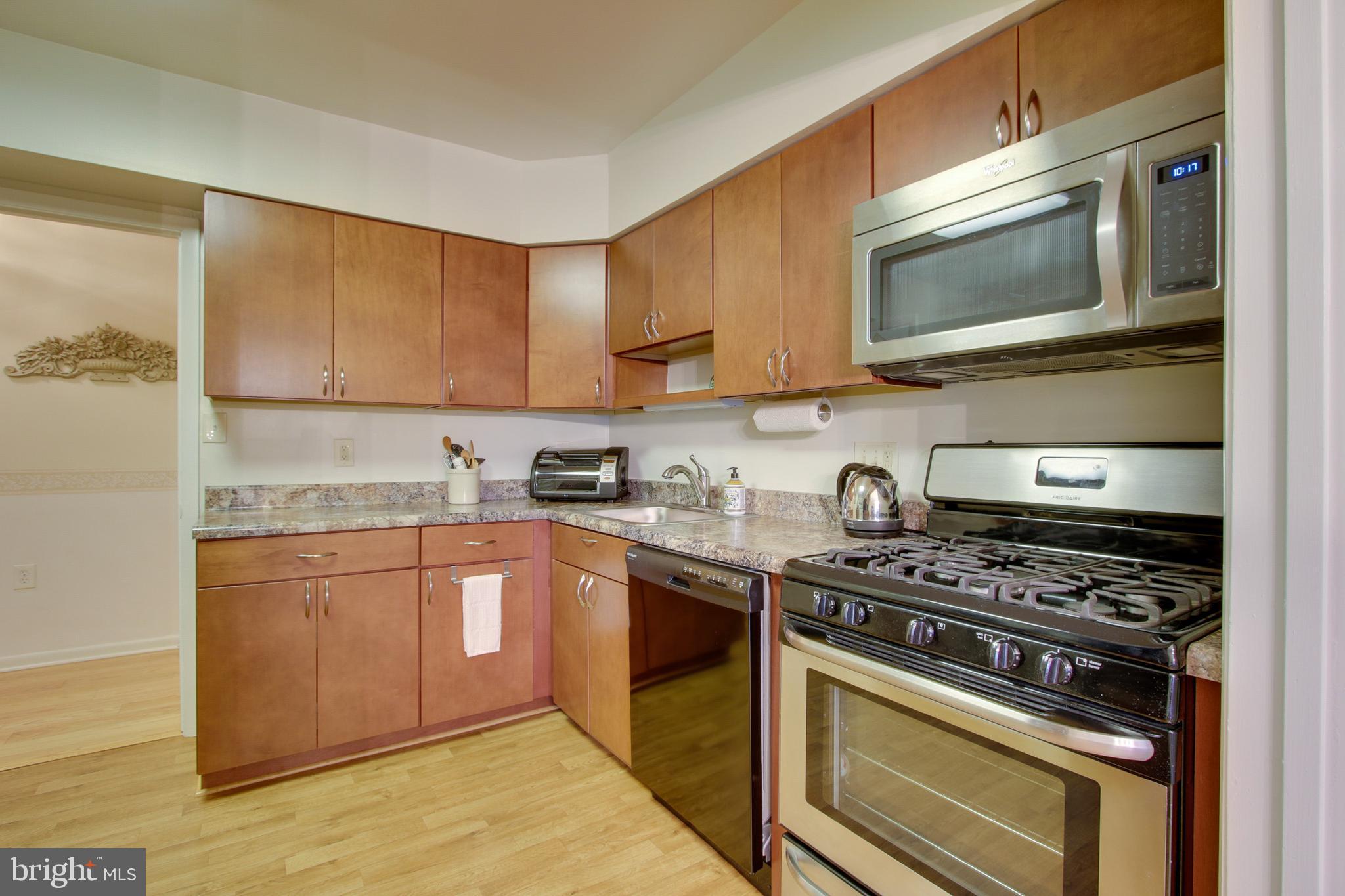 5 Hamill Road, Unit 5B Baltimore, MD 21210 - Photo 13 of 27
