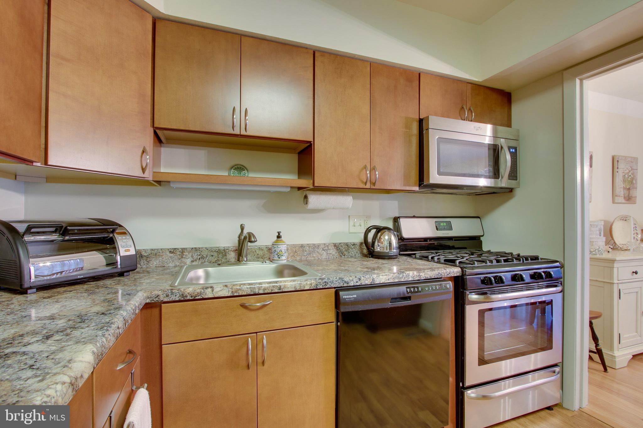 5 Hamill Road, Unit 5B Baltimore, MD 21210 - Photo 16 of 27