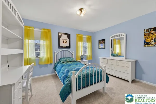$524,900 | 5292 Hanover Drive, Lower Macungie Township, PA 18106