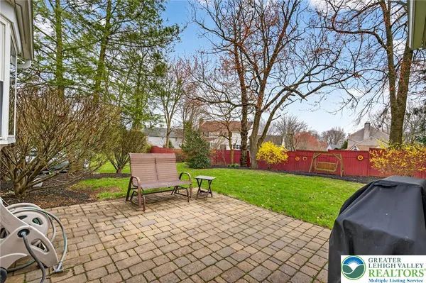 $524,900 | 5292 Hanover Drive, Lower Macungie Township, PA 18106