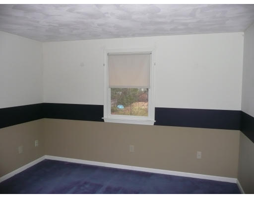 9 Adelman Road Billerica, MA 01821 - Photo 11 of 13 Gallery Image 11