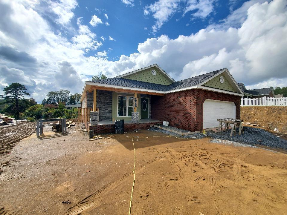 1928 Seaver Rd another shot