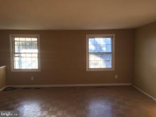 309 Haverhill Road Joppa, MD 21085 - Photo 3 of 11 dining area