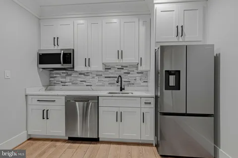 $2,495,000 | 14700 Cranoke Street, Centreville, VA 20120