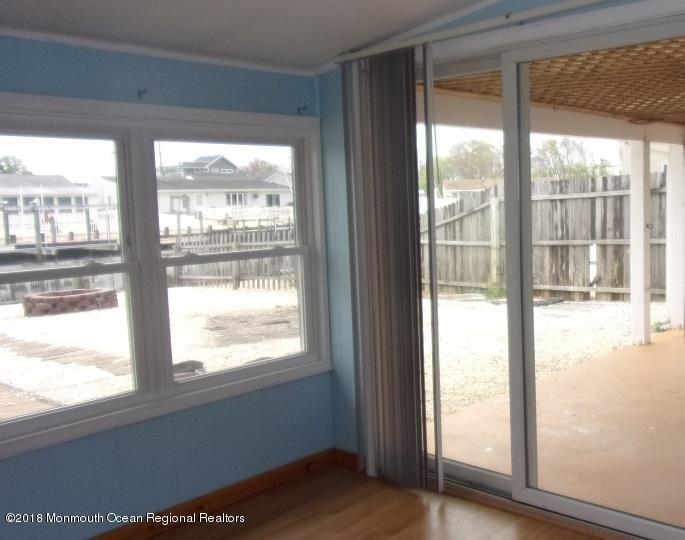 109 Paterson Road Barnegat, NJ 08005 - Photo 4 of 5 102_0209