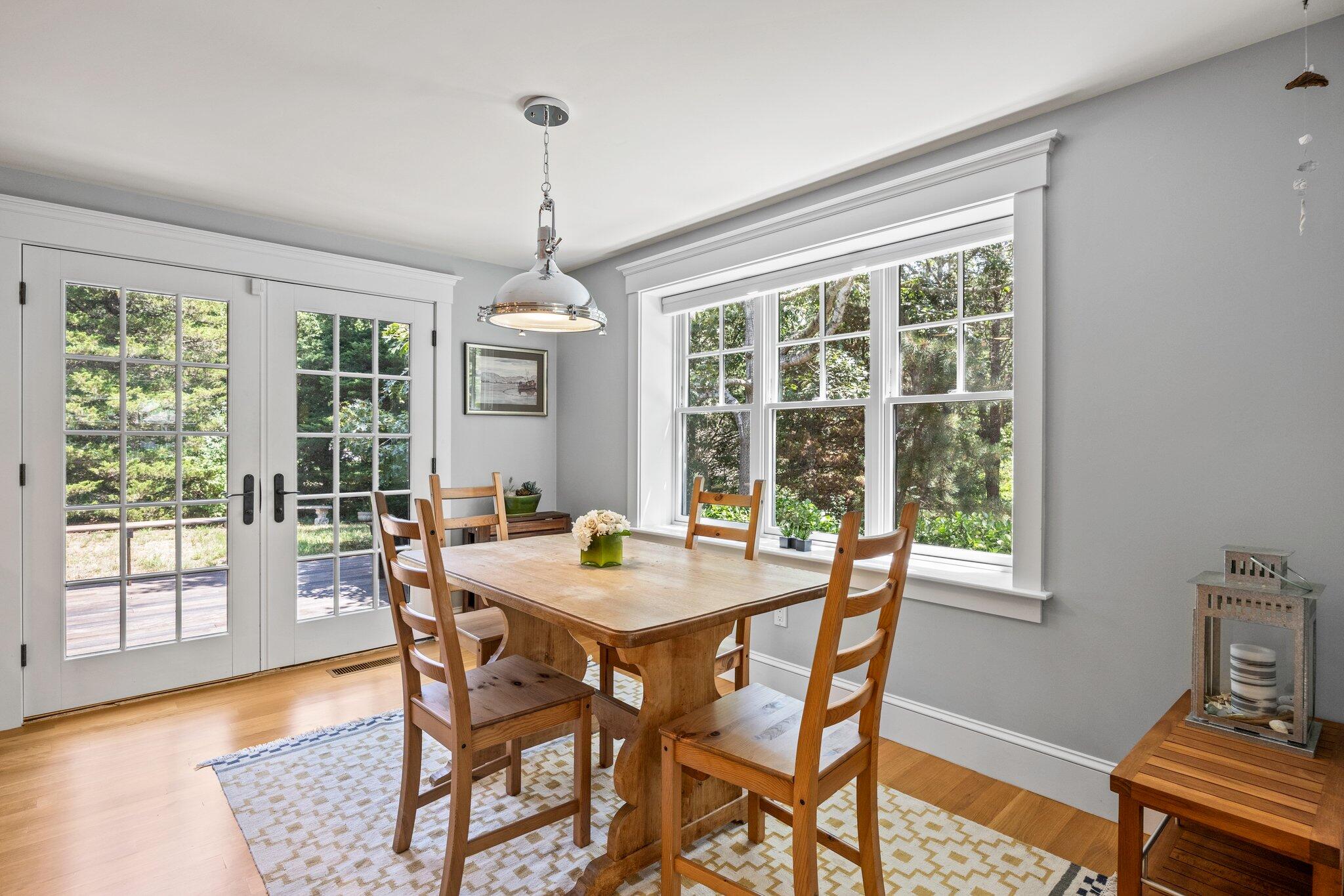 50 North 40 Road Eastham, MA 02642 - Photo 14 of 52 Dining area