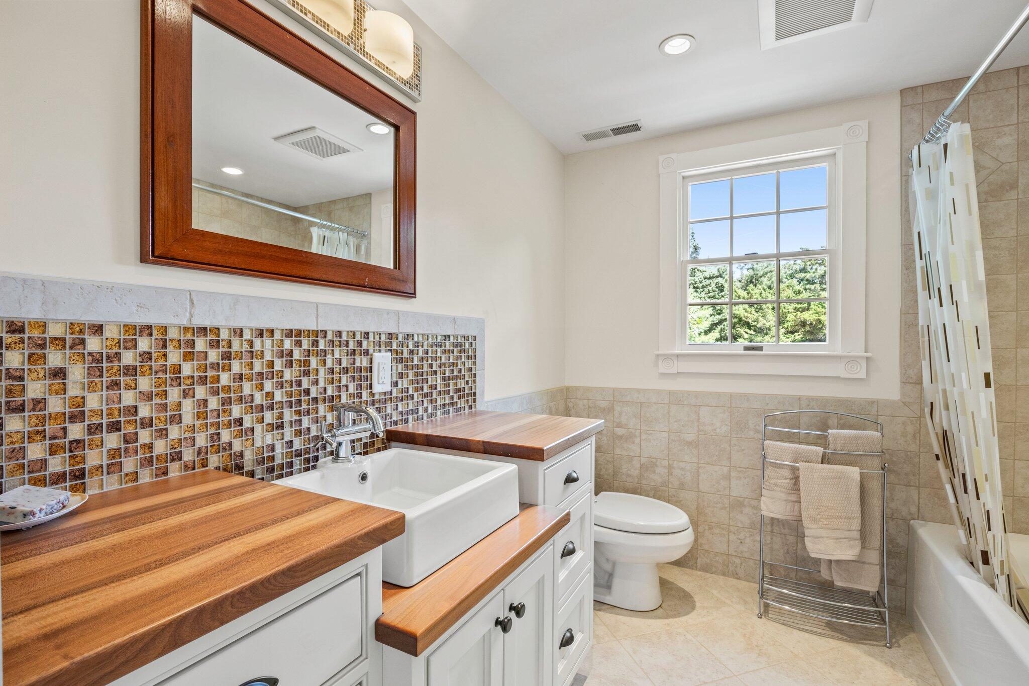 50 North 40 Road Eastham, MA 02642 - Photo 37 of 52 Second floor bath